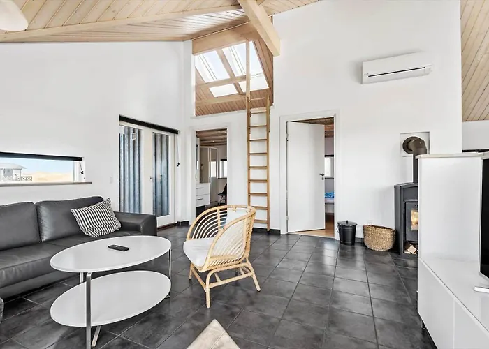 0242-romo-lakolk-242 *